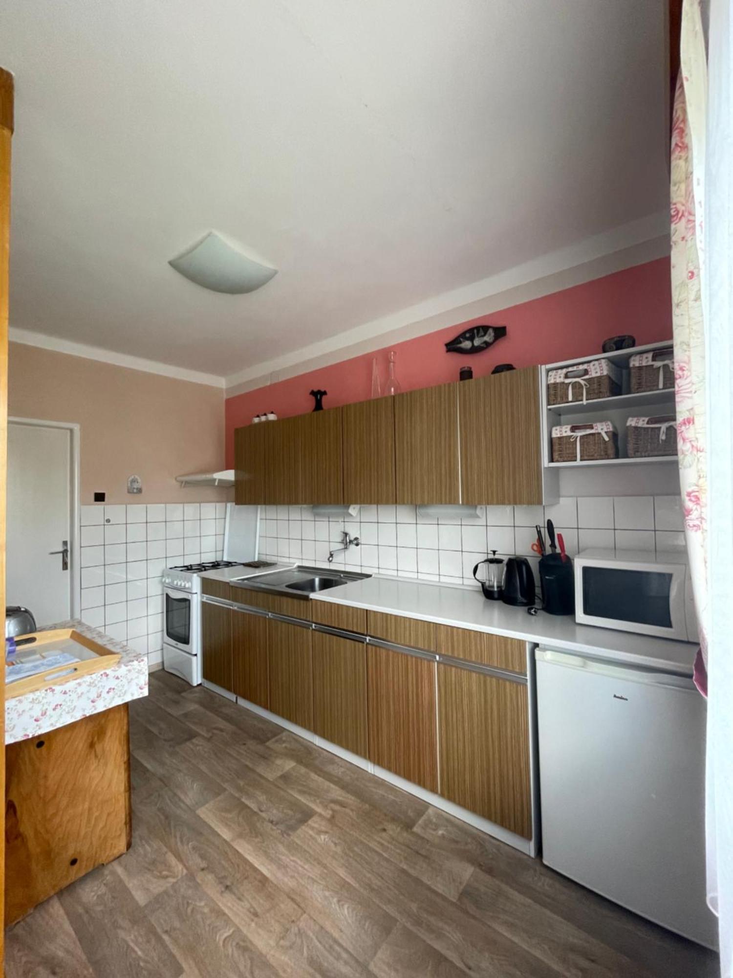 Apartman Pro 4 Osoby Česká Skalice Exteriör bild